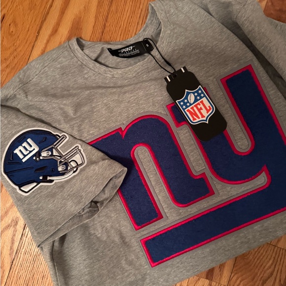 NFL Tops - Brand new w tags 🏷️ NFL NYG NY Giants unisex tee t-shirts size small embroidered
